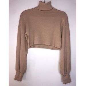 Balloon Sleeve Crop Top